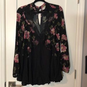 Floral deep v shirt